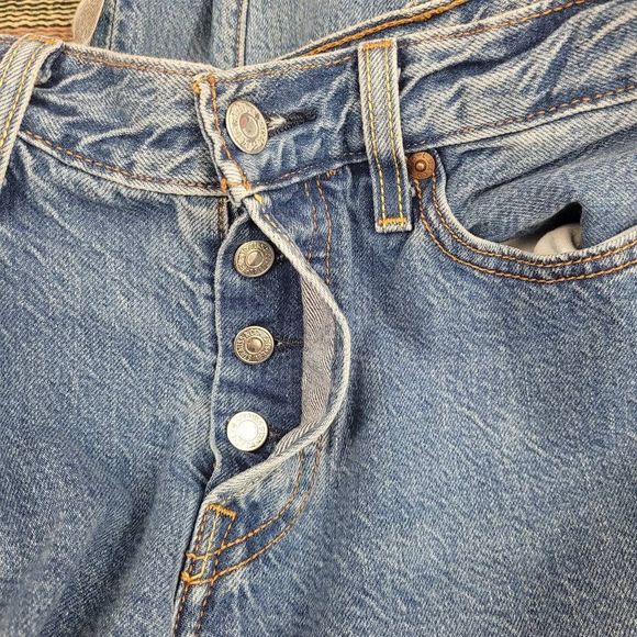 Levis 501 Straight Leg Button Fly Jeans Sz 26 Medium Wash Mid Rise 100% Cotton - Picture 5 of 9